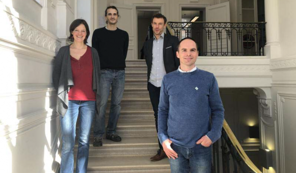 Catherine Linard, Benoît Muylkens, Damien Copeau et Nicolas Gillet constituent l’équipe qui a mis au point la nouvelle technique de diagnostic © UNamur