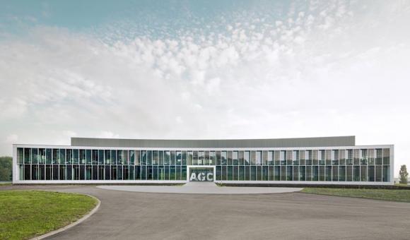 The new AGC Glass Europe research and innovation center represents an investment of €30 million and 250 jobs 
