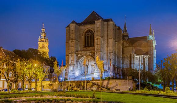 Sainte-Waudru collegiate church and the Belfry are listed UNESCO sites (c) WBT - Anibal Trejo