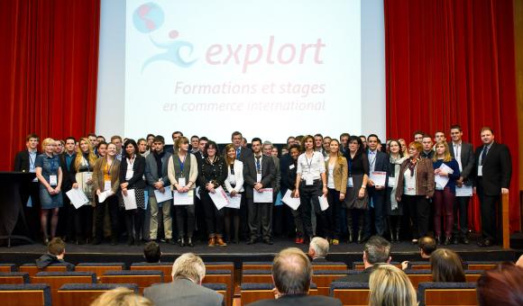 The awarding of diplomas to 70 trainees of the Explort programme.