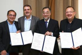 Signature d'un accord de coopération portant sur les biotechnologies et la médecine 